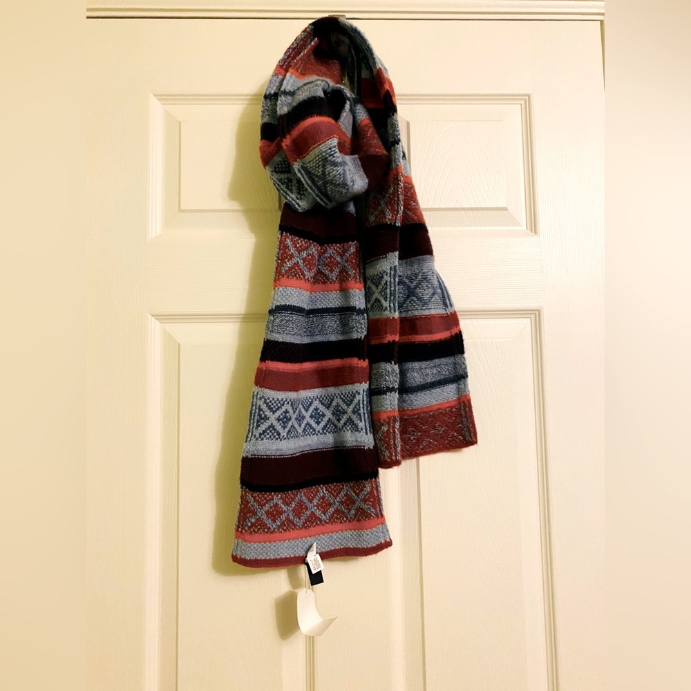 Colorful Wool Scarf - Picture 3 of 5